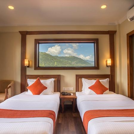 Hotel Portland Pokhara Luaran gambar