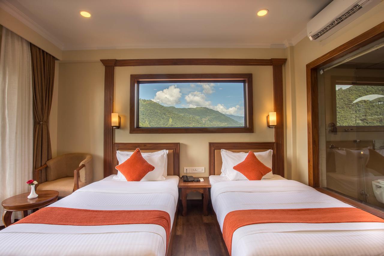 Hotel Portland Pokhara Luaran gambar