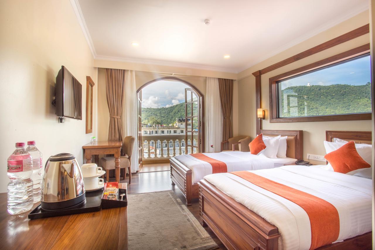 Hotel Portland Pokhara Luaran gambar