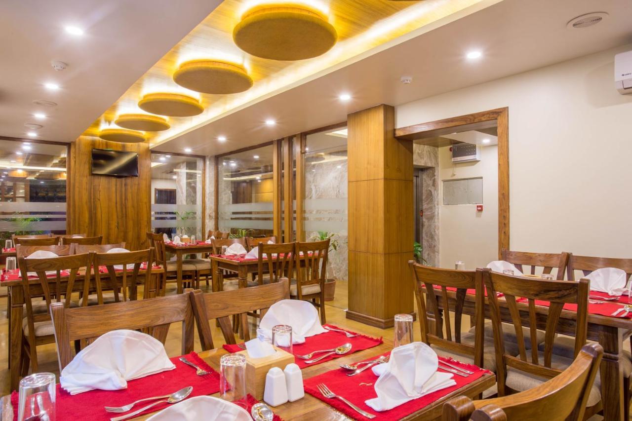 Hotel Portland Pokhara Luaran gambar