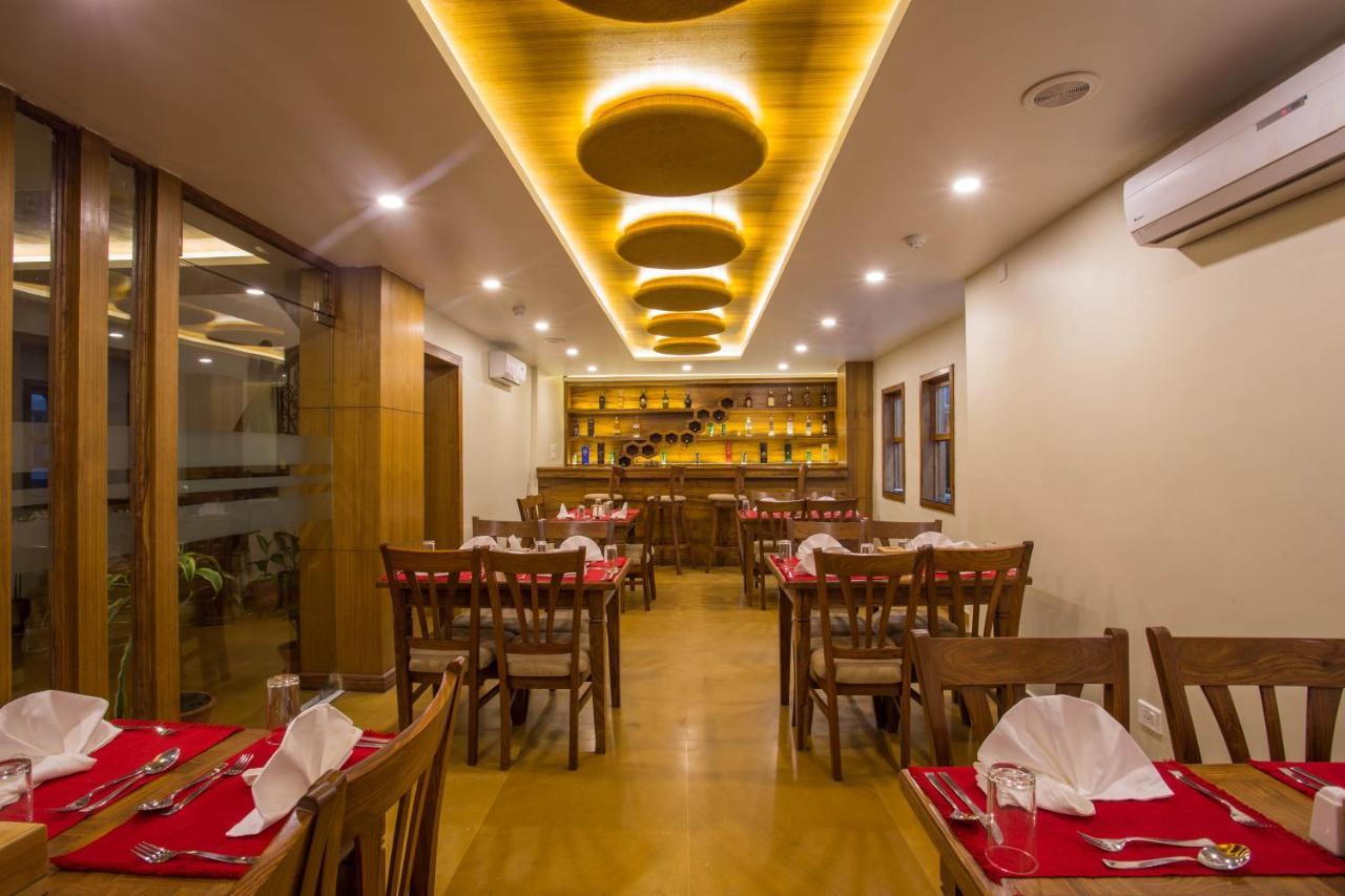 Hotel Portland Pokhara Luaran gambar