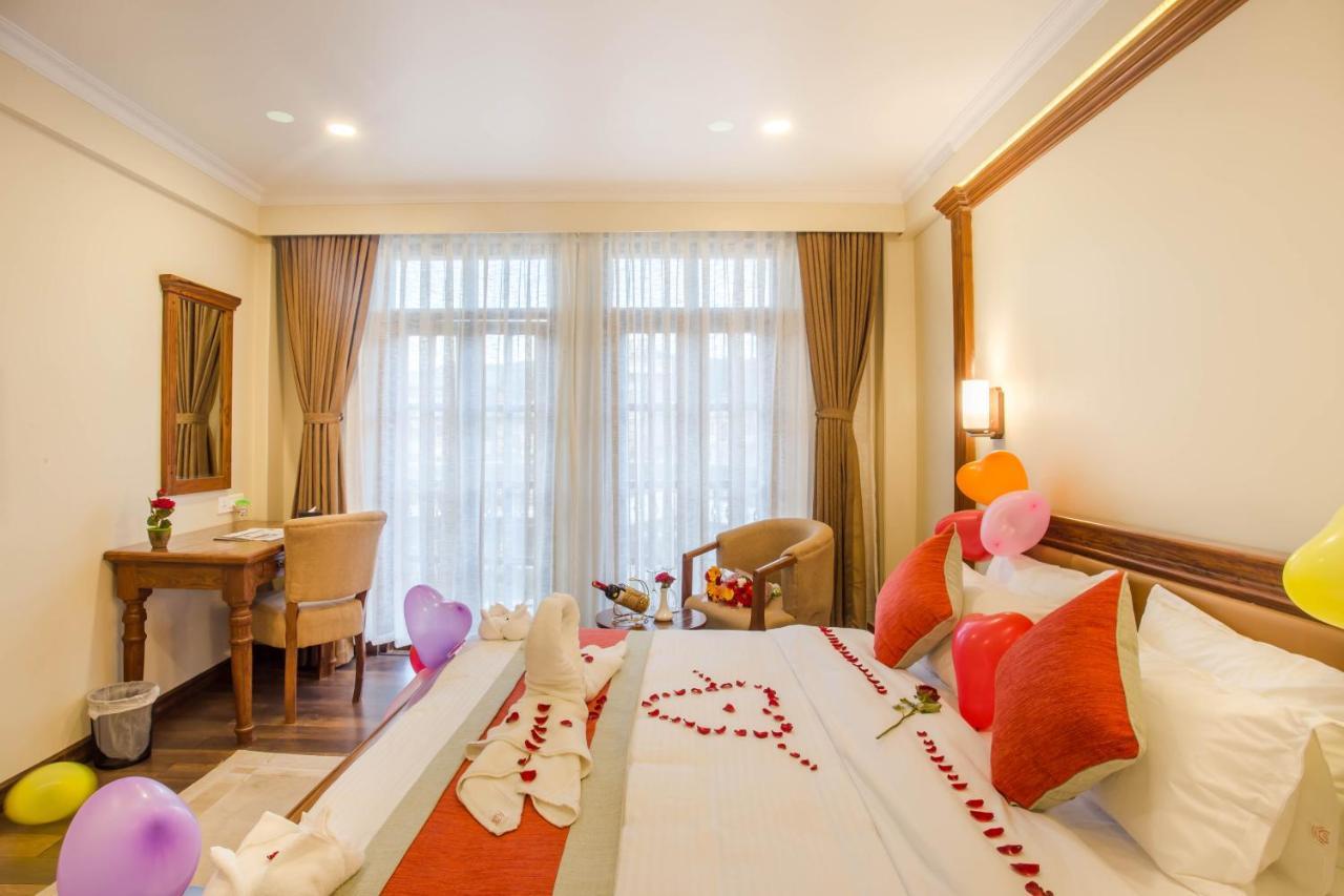 Hotel Portland Pokhara Luaran gambar