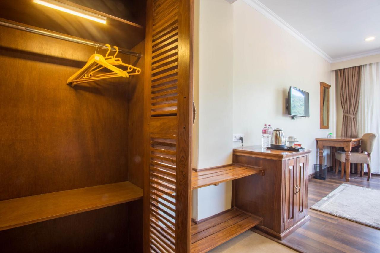 Hotel Portland Pokhara Luaran gambar