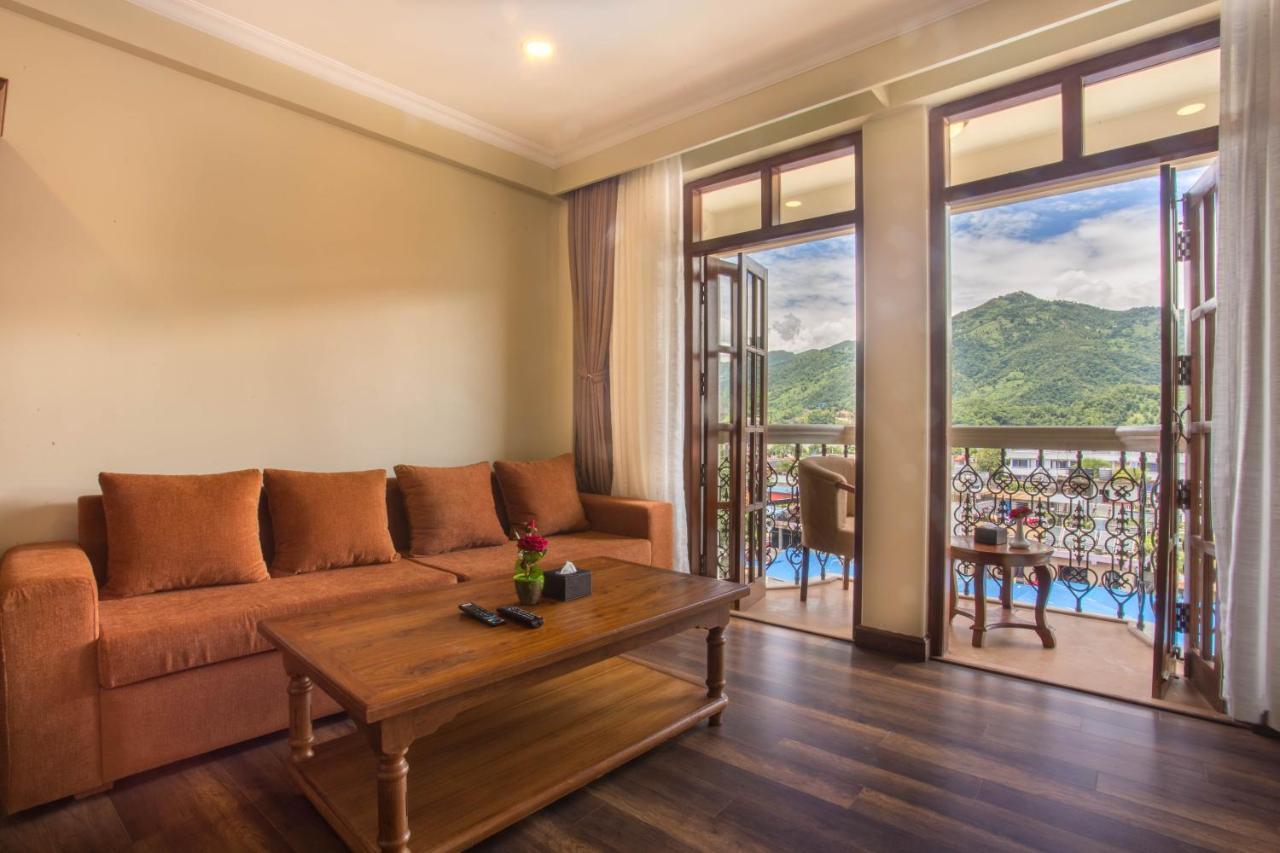 Hotel Portland Pokhara Luaran gambar